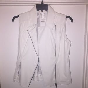 NWT! Mural Motto Vest. Size M.